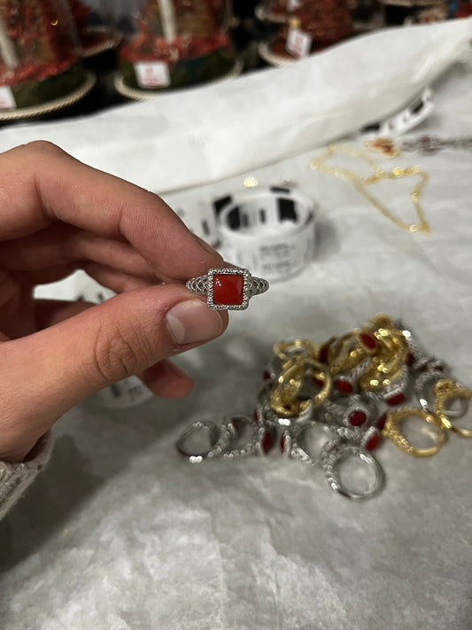Anello in Argento & Corallo - Quadrato