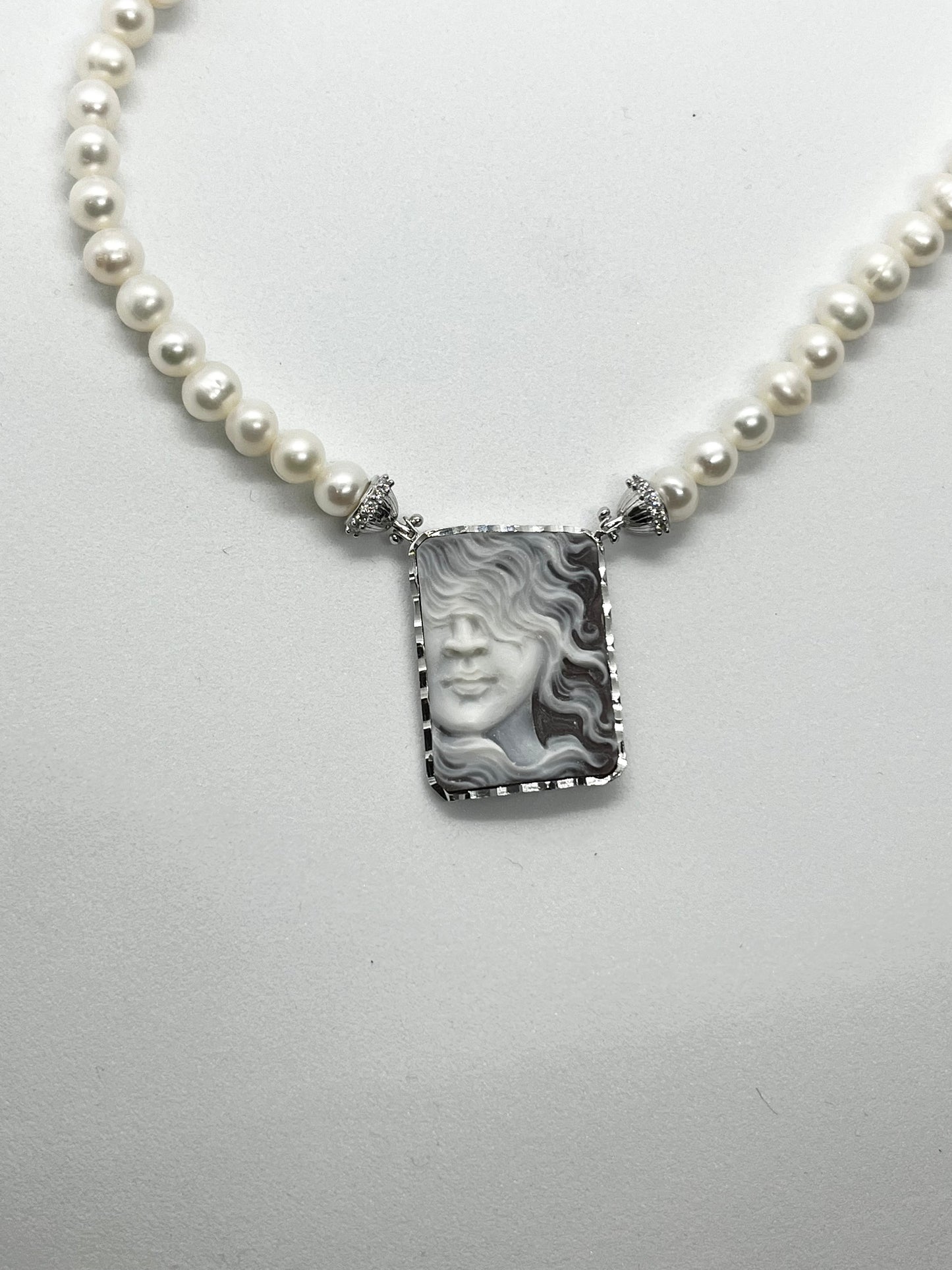 Collana Perle & Cameo - Donna