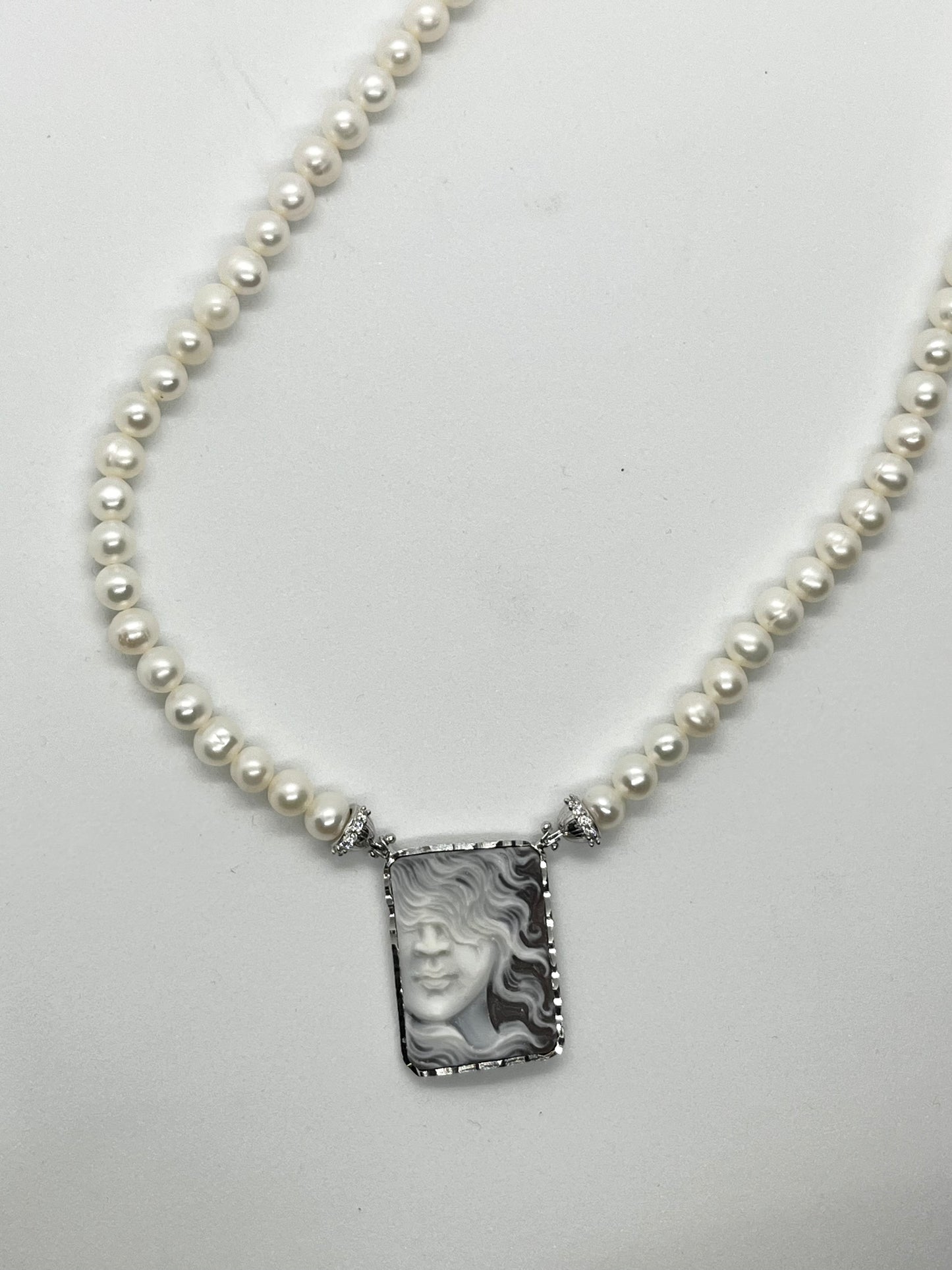 Collana Perle & Cameo - Donna